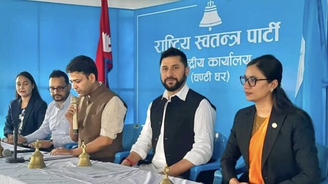 रास्वपा बैठक : चःमतिमा ८३ को चुनाव र मनोनयनको पेचिलो दाउ, बालेन भने अनुपस्थित